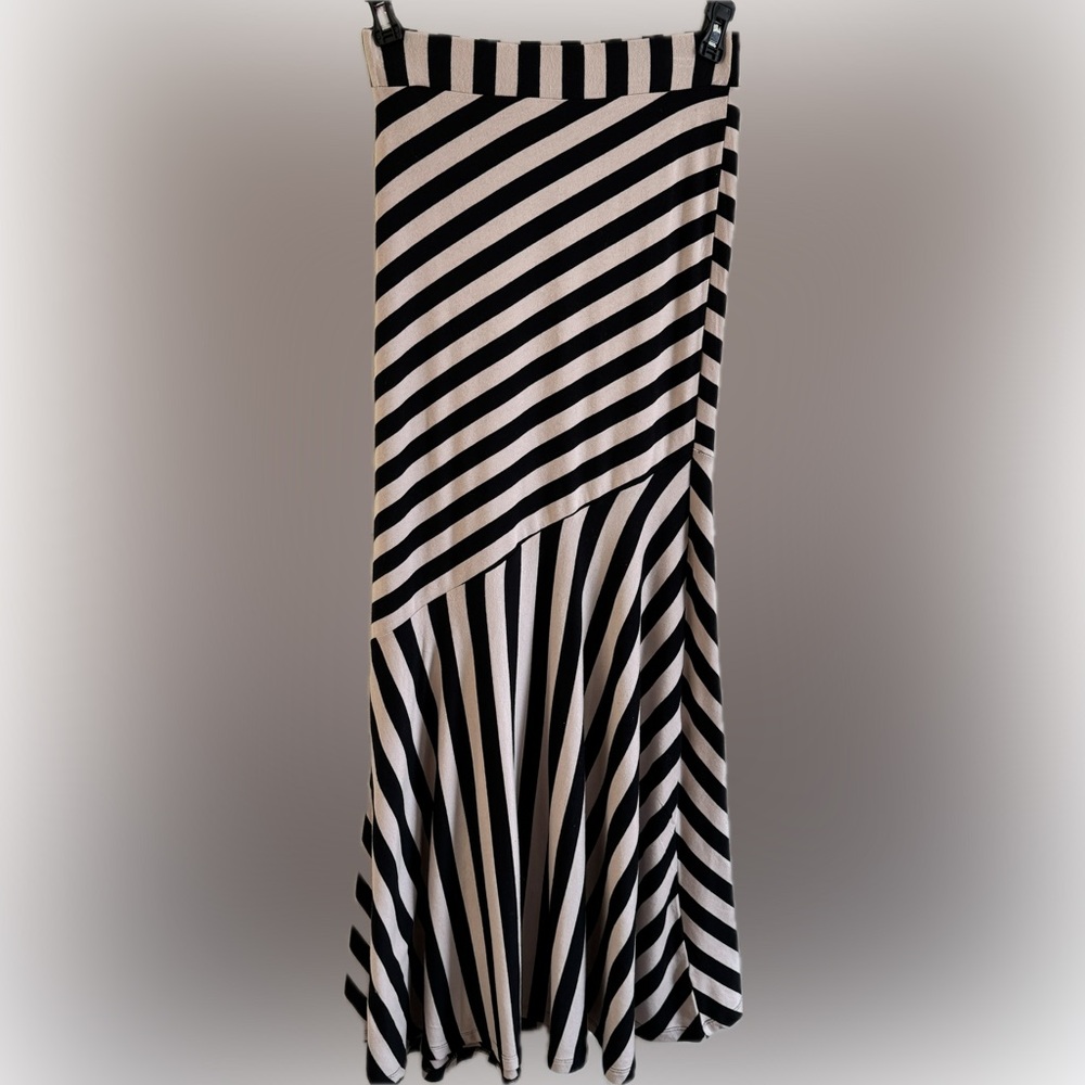 Monteau Black and Cream Striped Midi Skirt
